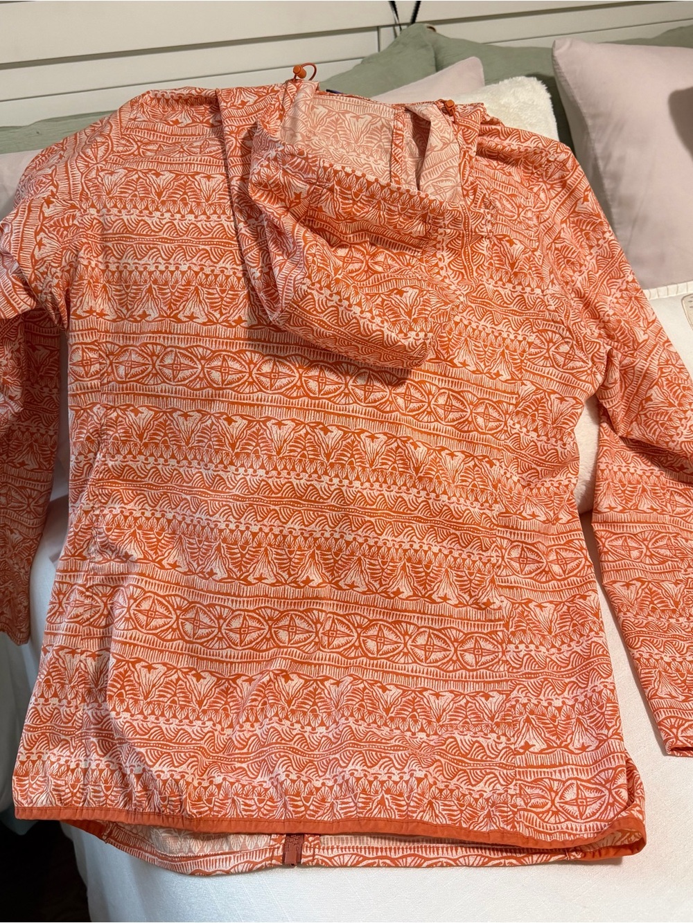 Patagonia Woman’s  Bajadas Hoody size large . - Picture 4 of 10